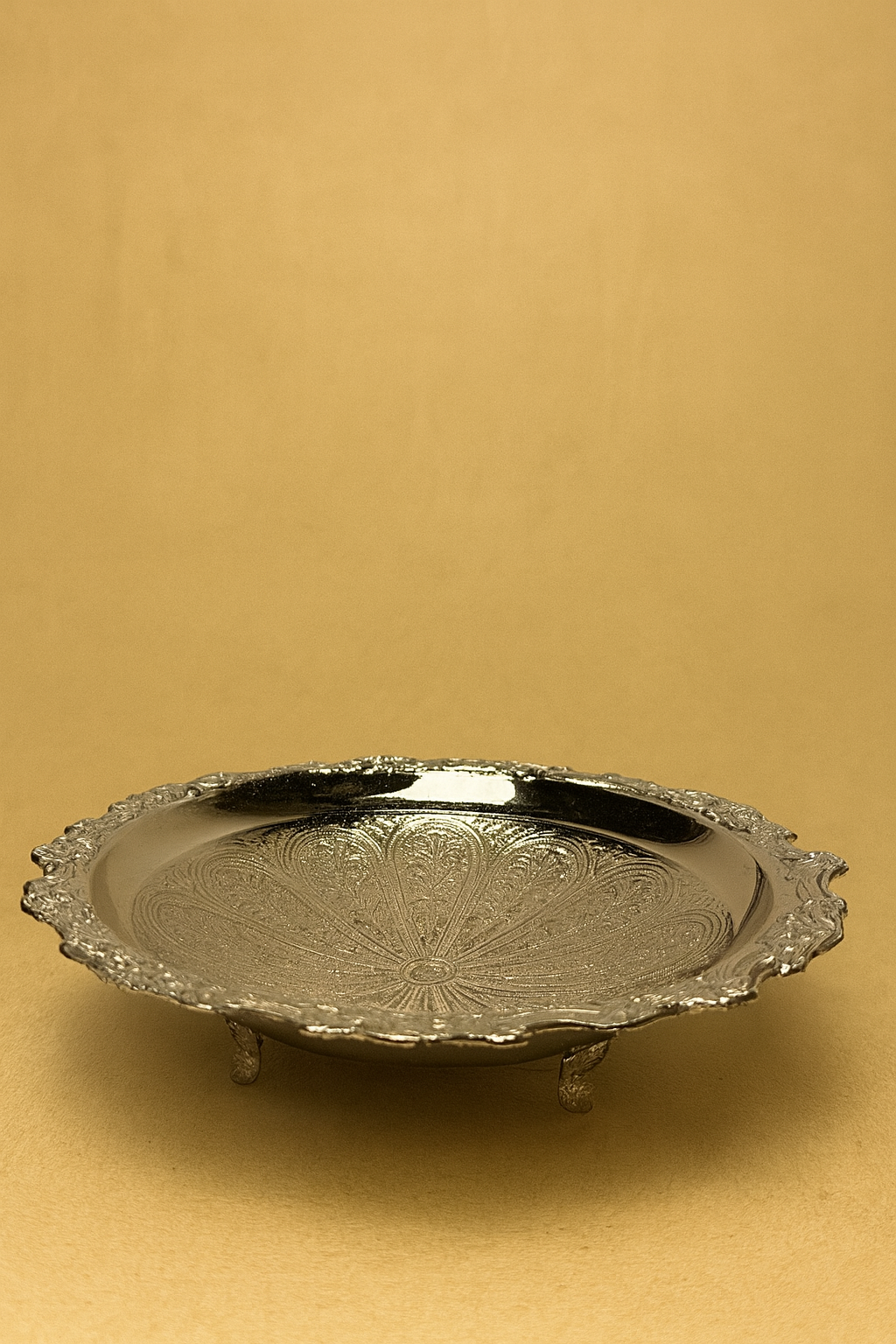 Elegant Brass Decorative Serving Tray