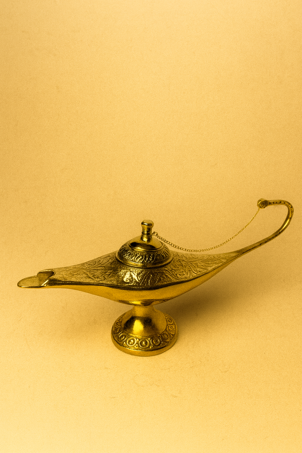 Colorful Brass Aladdin Lamp Showpiece